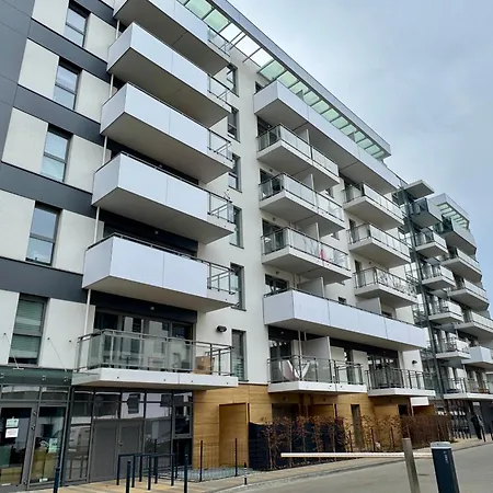 アパート Apartamenty-wroc Park *